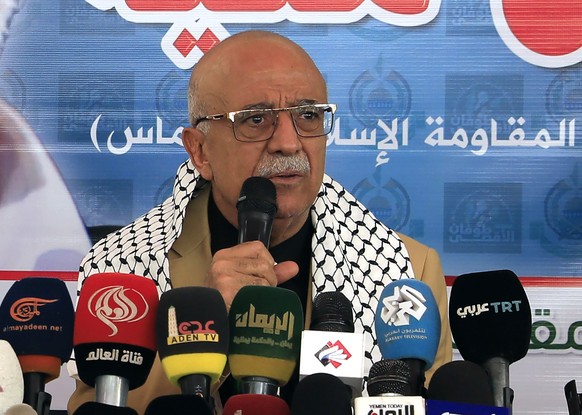 epa12337501 (FILE) - Houthi Prime Minister Ahmed Al-Rahawi gives a speech during his visit to the Hamas office in Sana&#039;a, Yemen, 19 August 2024 (reissued 30 August 2025). Ahmed Al-Rahawi was kill ...