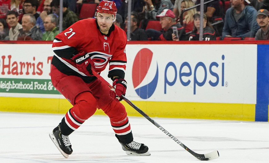 RALEIGH, NC - OCTOBER 29: Carolina Hurricanes Left Wing Nino Niederreiter 21 skates with the puck during a game between the Calgary Flames and the Carolina Hurricanes at the PNC Arena in Raleigh, NC o ...