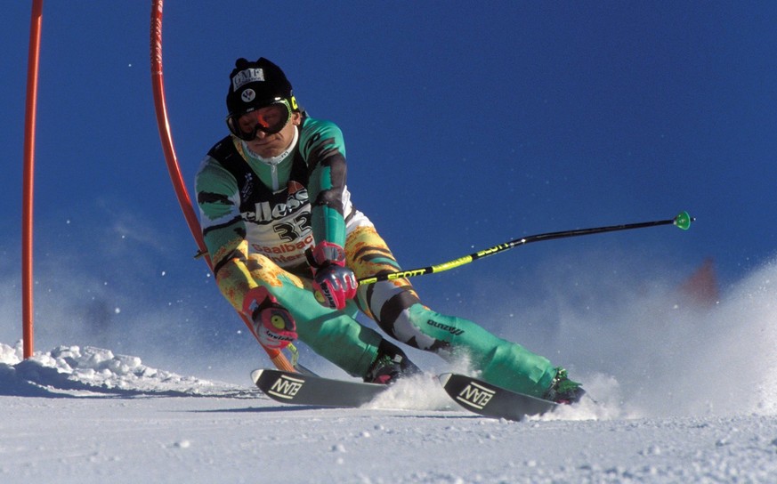 Alpine Ski-WM in Saalbach Hinterglemm, Riesenslalom der Herren: Christophe Saioni (Frankreich)

Alpine Ski World Cup in Saalbach Hinterglemm Giant slalom the men Christophe Saioni France