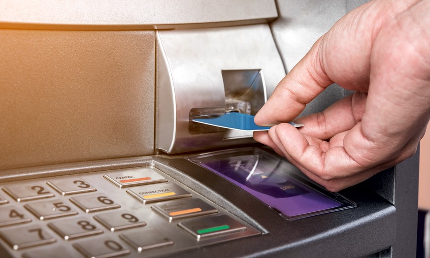 Neue Gefahr für Bank- und Kreditkarten-Nutzer: Das musst du über Deep Insert Skimming wissen