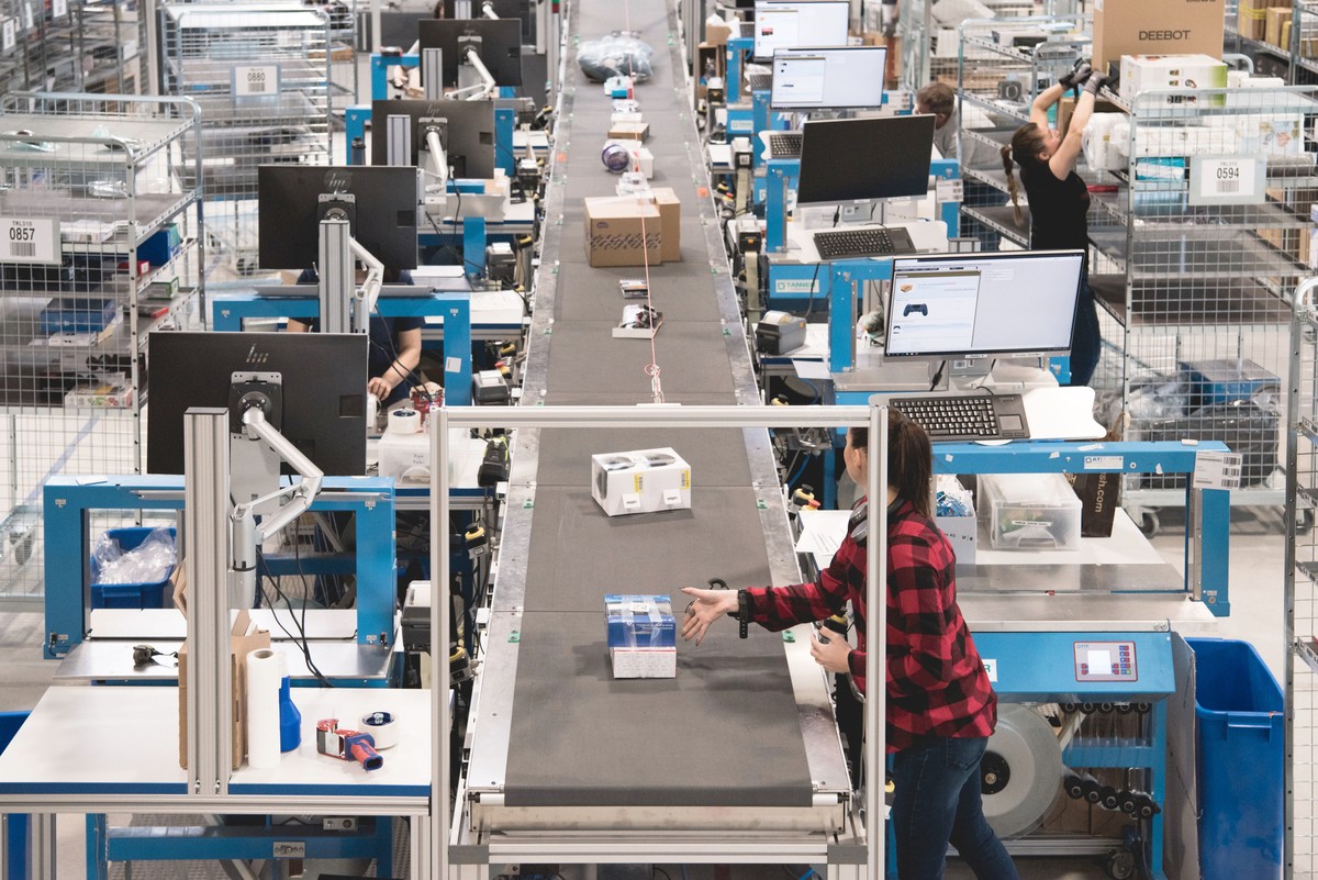 Digitec Galaxus, Warenlager in Wohlen AG