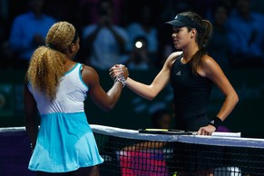 Ivanovic muss Williams gratulieren.