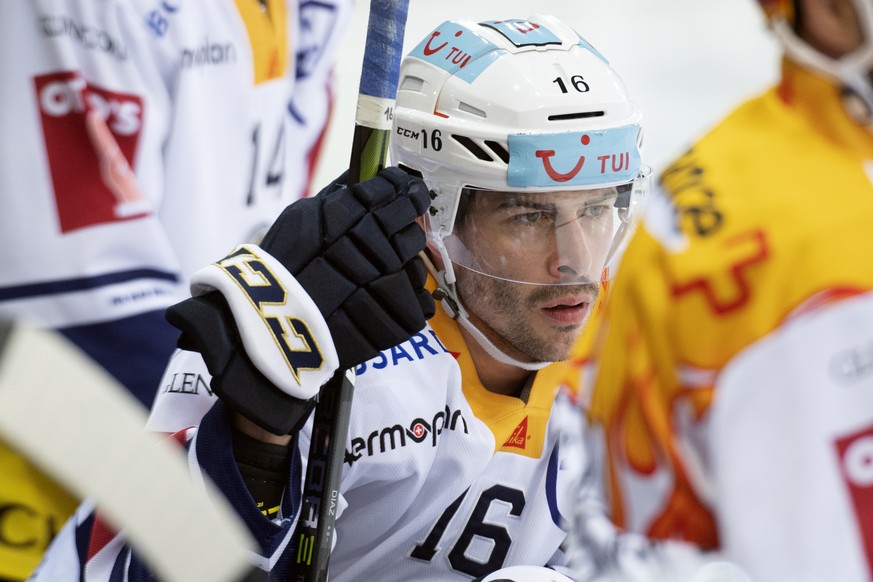 Zugs Rapahel Diaz reagiert waehrend dem Meisterschaftsspiel der National League zwischen den SCL Tigers und dem EV Zug, am Samstag, 3. April 2021, im Ilfisstadion in Langnau. (KEYSTONE/Marcel Bieri)