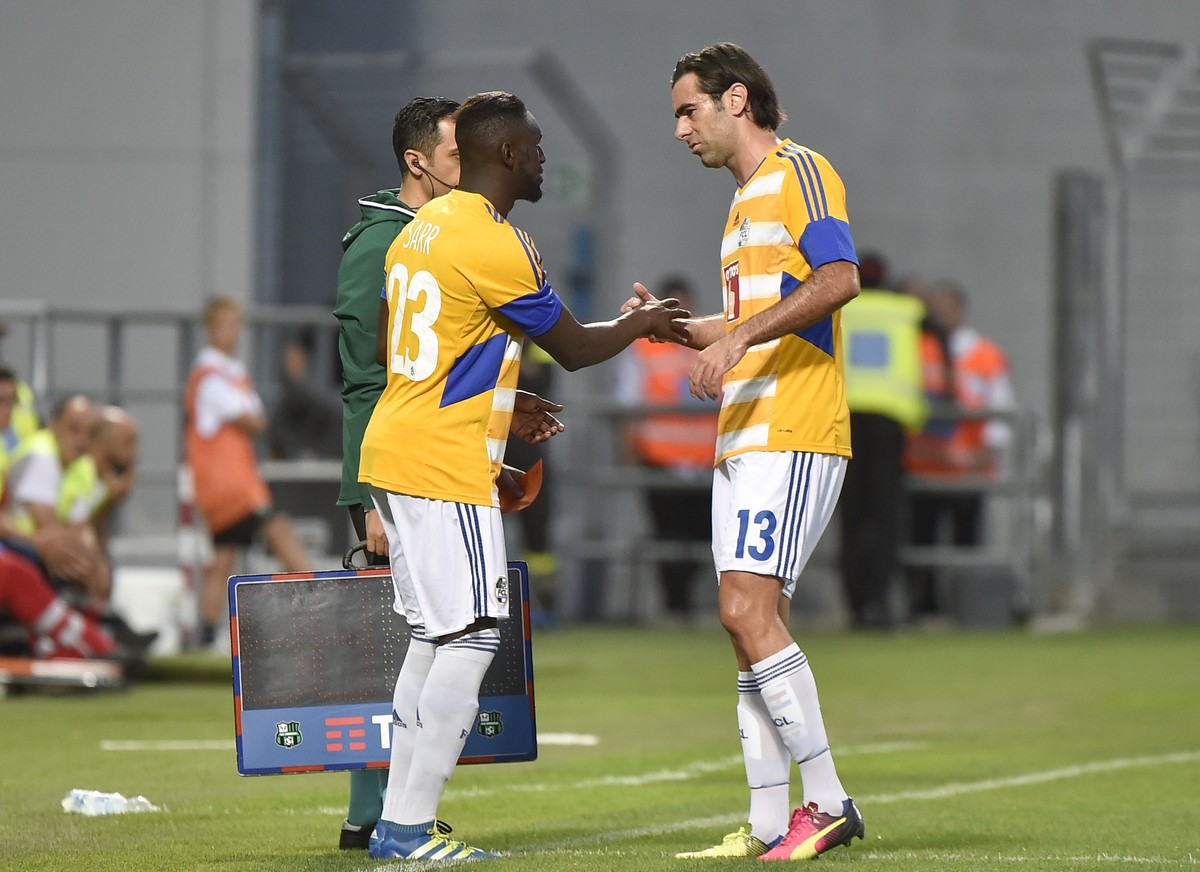04.08.2016; Reggio Emilia; Fussball Europa League - US Sassuolo - FC Luzern;Sally Sarr (Luzern) ersetzt bereits in der 11. Minute Tomislav Puljic (Luzern)(Martin Meienberger/freshfocus)