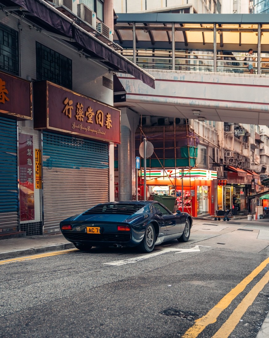 57 Jahre, 1 Stadt, 1 Besitzer: Der Hongkong-Lambo

1969er Lamborghini Miura

https://www.instagram.com/aaronchungphoto/