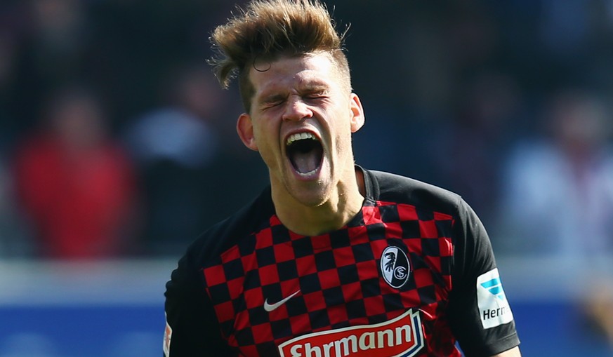 Florian Niederlechner bejubelt sein Tor für den SC Freiburg ausgelassen.