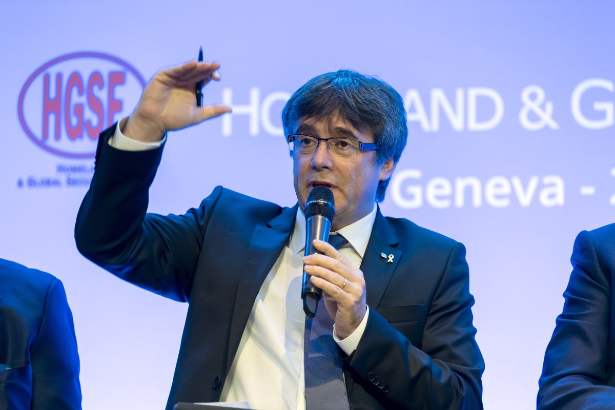 epa07118733 Former Catalan leader Carles Puigdemont speaks during a panel titled 'The European Union and the 21st century's changes organic and security impact of the situation in Catalonia& ...