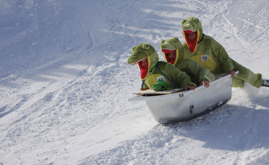Badewannenrennen Stoos Rauszeit Winter Events Schweiz