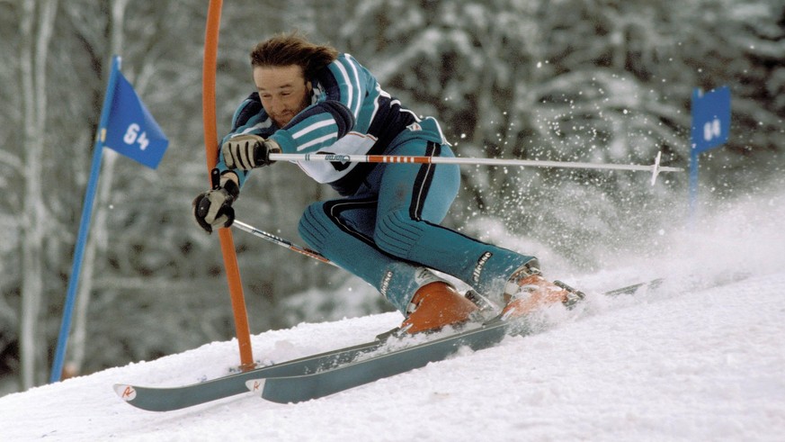 Bildnummer: 00437913 Datum: 13.01.1981 Copyright: imago/Frinke
Piero Gros (Italien); quer Weltcup 1980/1981, Welt Cup, Worldcup, World, Ski Alpin, Skisport, Slalom, Vdia Oberstaufen Dynamik, Alpiner S ...