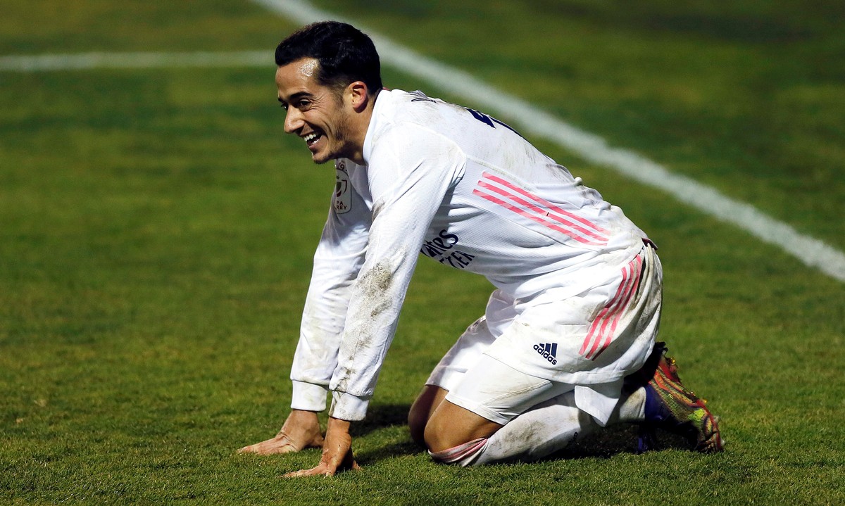 epa08954563 Real Madrid's midfielder Lucas Vazquez reacts during a Spain's King Cup round of 32 match between Alcoyano and Real Madrid at El Collao stadium in Alcoy, Alicante, eastern Spain, ...