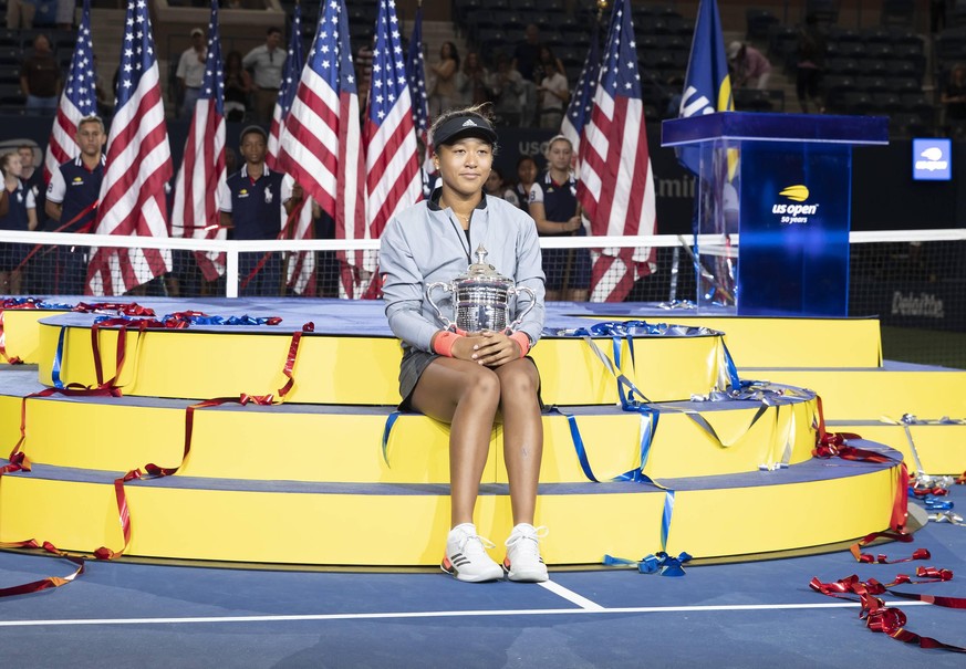 US Open 2018 women s single final Naomi Osaka of Japan women s single final winner of US Open 2018 poses with trophy at USTA Billie Jean King National Tennis Center New York New York United States UST ...