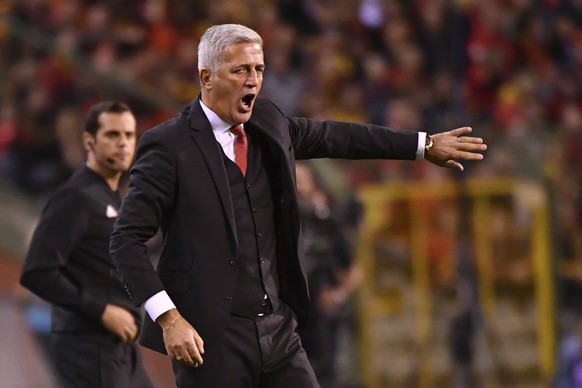 Switzerland head coach Vladimir Petkovic gives instructions during the UEFA Nations League soccer match between Belgium and Switzerland at the King Baudouin stadium in Brussels, Friday, Oct. 12, 2018. ...