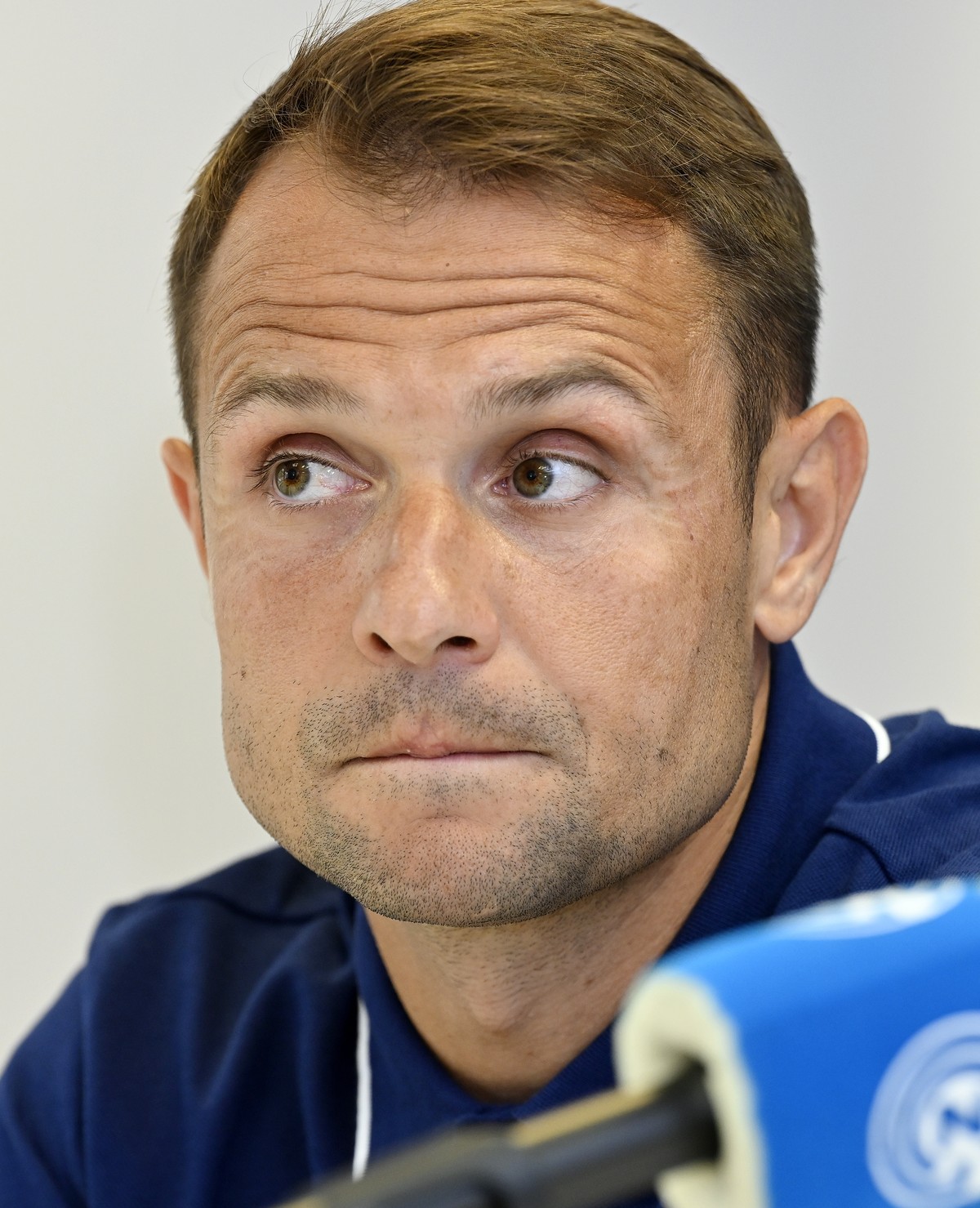 Amir Abrashi, Capitain der 1. Mannschaft an einer Medienkonferenz von GC in Zuerich am Mittwoch, 8. Juli 2026. Nach 2,5 Jahren kommt es beim Grasshopper Club Zuerich zum naechsten Besitzerwechsel. Der ...