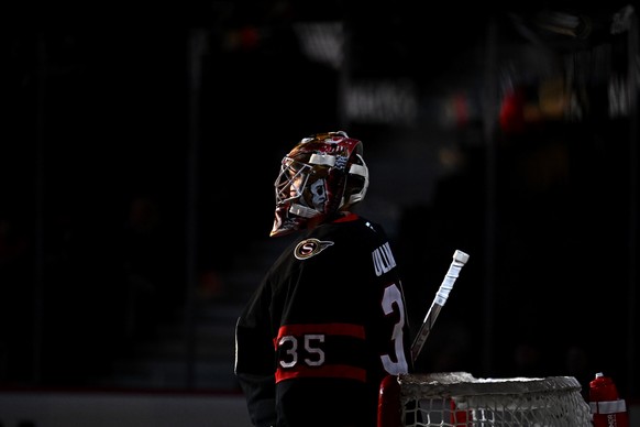 Ottawa Senators goaltender Linus Ullmark looks on during player introductions before first-period preseason NHL hockey game action Buffalo Sabres in Ottawa, Ontario, Thursday, Sept. 26, 2024. (Justin  ...