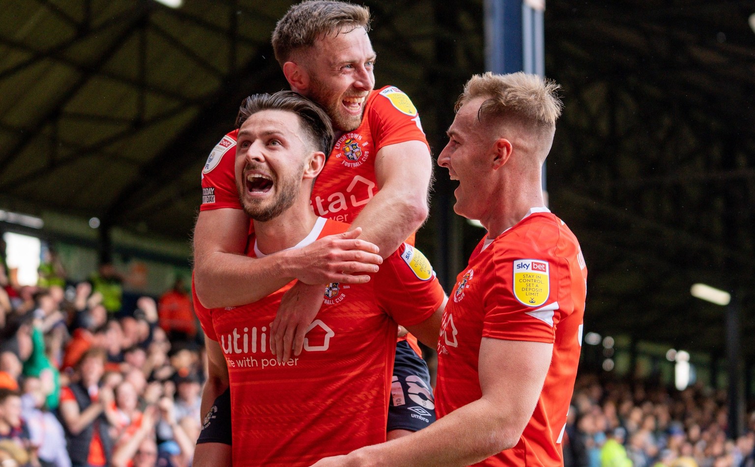 Luton Town könnte nach 30 Jahren in die höchste englische Spielklasse zurückkehren.