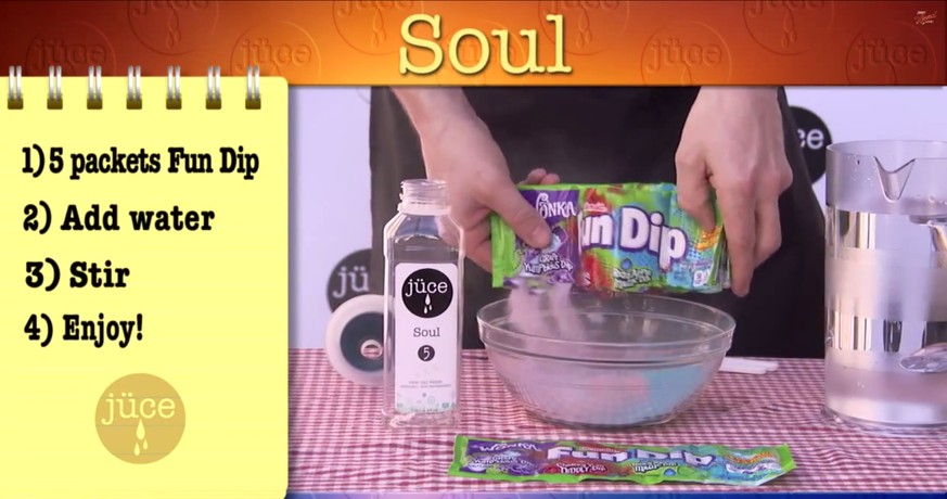 «Fun Dip» ist vergleichbar mit «Double Dip», den es in der Schweiz gibt. Einfach fünf Packungen davon in eine Schüssel geben, Wasser dazu, rühren, fertig. 