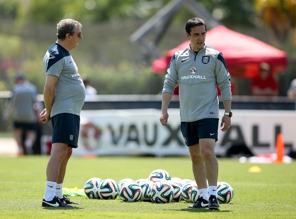 Roy Hodgson und Gary Neville.