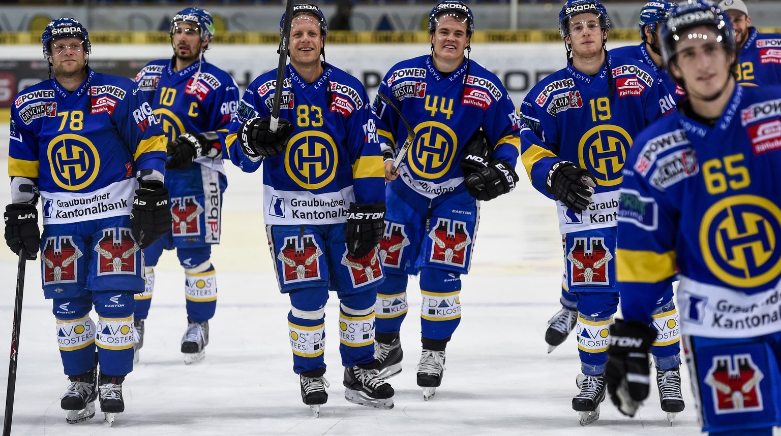 Der HC Davos bleibt zu Hause ungeschlagen.