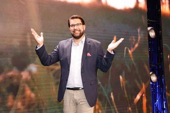 epa10178955 The leader of the Sweden Democrats Jimmie Akesson delivers a speach at the party&#039;s election watch at Elite Hotel Marina Tower Tower in Nacka, near Stockholm, Sweden, 11 September 2022 ...