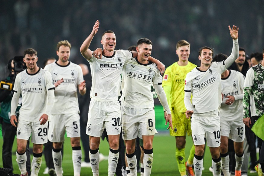 08.11.2025, Fussball, 1. Bundesliga, 11. Spieltag Saison 2025/2026, Borussia M�nchengladbach - 1. FC K�ln, Joe Scally Borussia M�nchengladbach, Marvin Friedrich Borussia M�nchengladbach, Nico Elvedi B ...