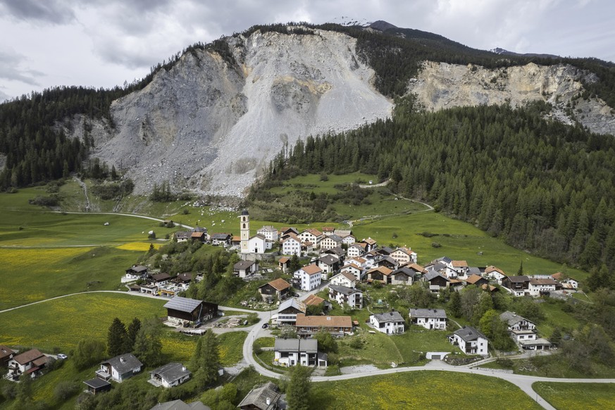 View of the village and the &quot;Brienzer Rutsch&quot;, taken on Tuesday, 9 May 2023, in Brienz-Brinzauls, Switzerland. Authorities in eastern Switzerland have ordered residents of the tiny village o ...