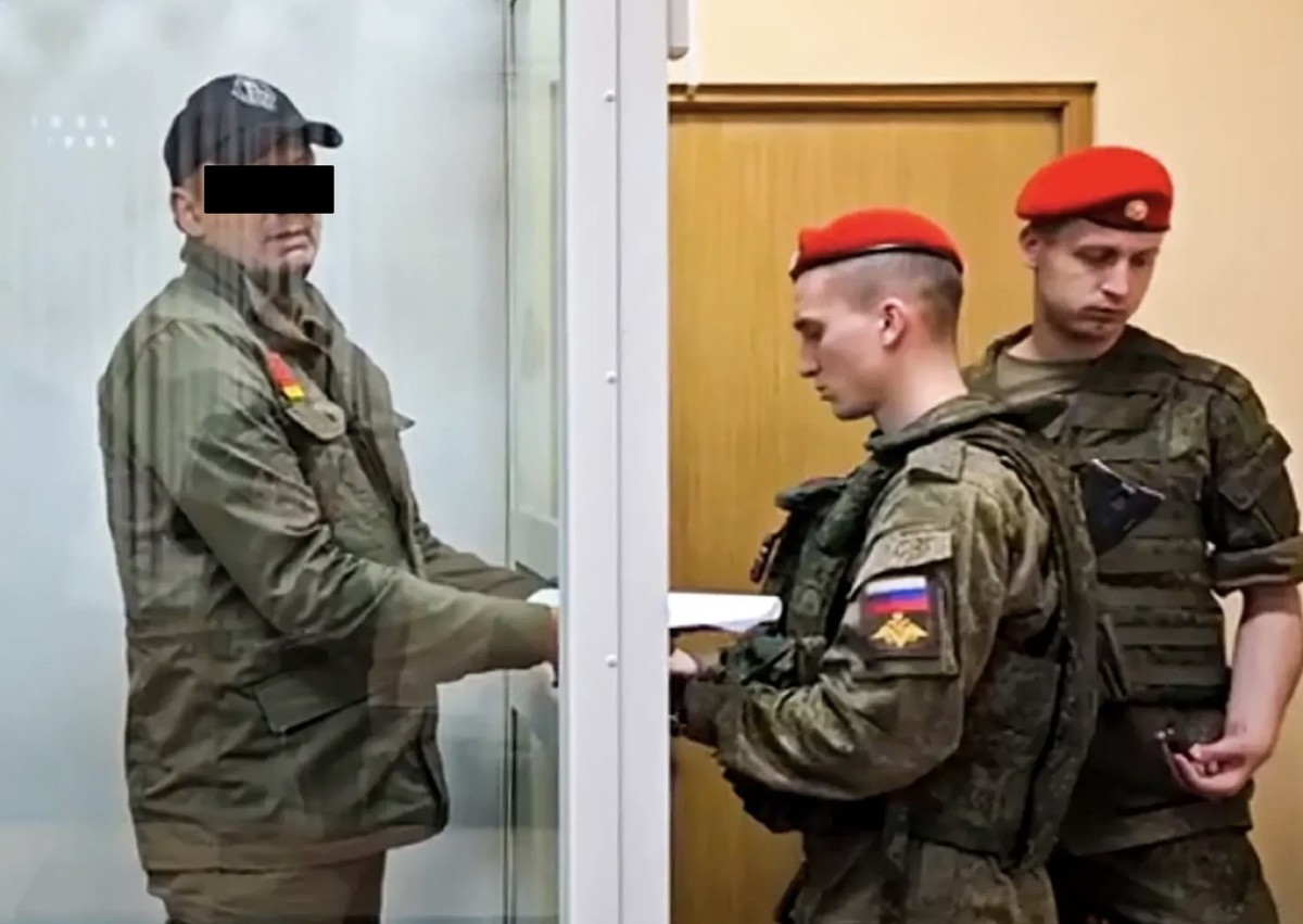 Grosser Betrugsfall mit Selbstverletzungen bei der russischen Armee. Das Foto zeigt einen der laut Bericht geständigen Offiziere (21. August 2025)