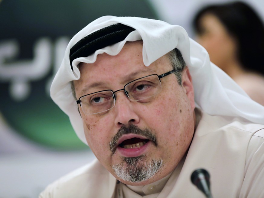 ARCHIV - Der saudische Journalist Jamal Khashoggi spricht w