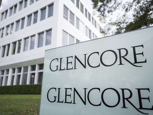 Der Rohstoffkonzern Glencore mit Sitz in Baar hat im vergangenen Jahr pandemiebedingt und wegen Unterhaltsarbeiten weniger Kohle aus dem Boden geholt. (Archivbild)
