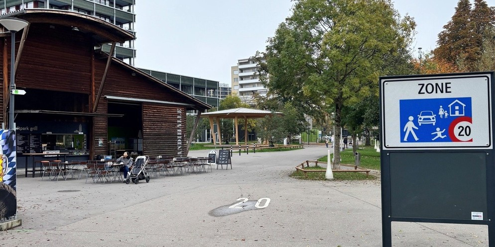 Die Stadtpolizei sagt rücksichtslosen E-Bikefahrern im Stadtpark den Kampf an. Es drohen Kontrollen und Bussen.