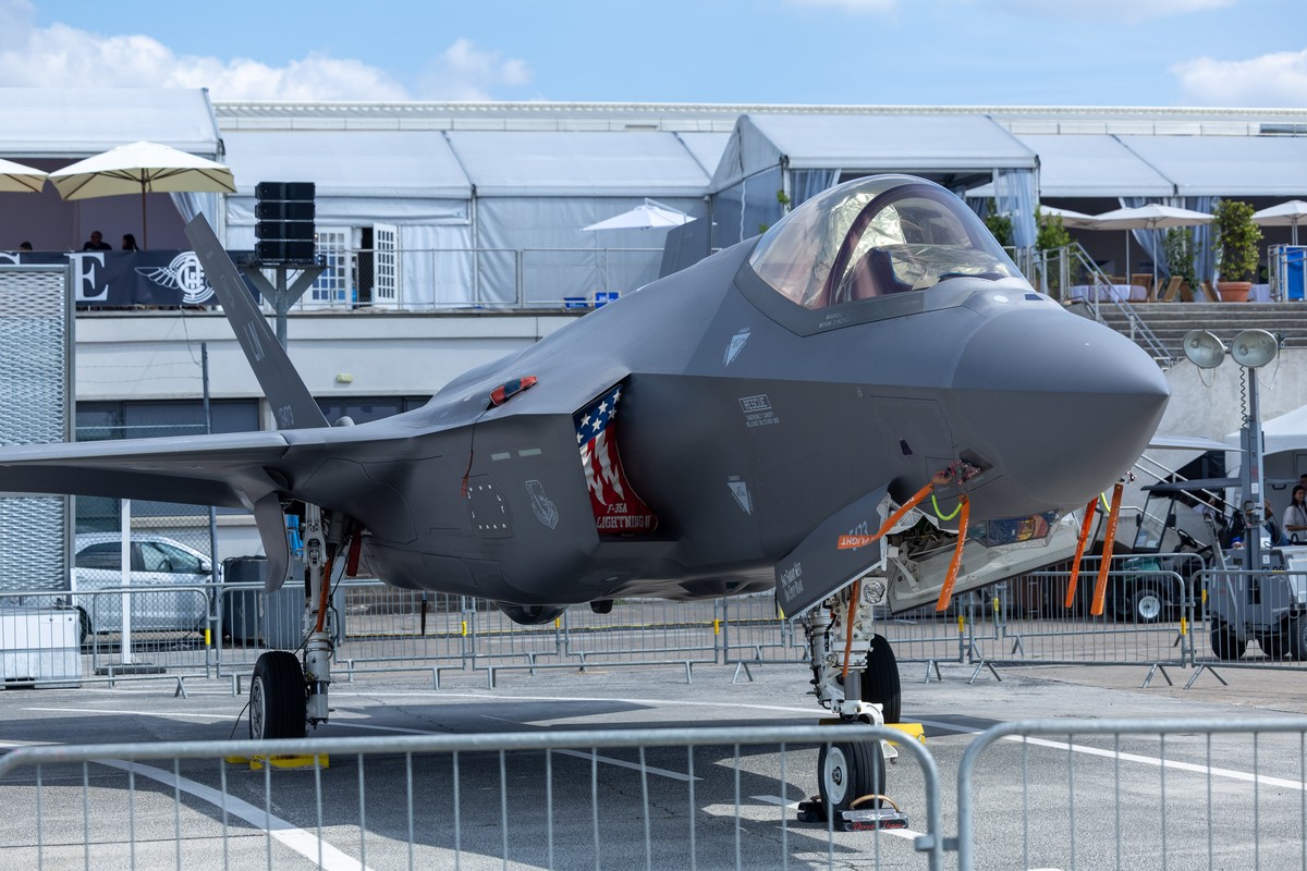 epa12179387 A F-35 A Lightning II generation US-made jet fighter on display during the first day of the 55th edition of the International Paris Air Show at the Paris-Le Bourget Airport near Paris, Fra ...
