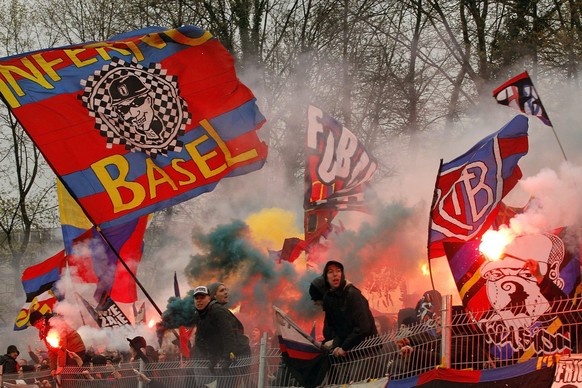 Basel-Fans beim letzten Gastspiel auf der Schützenwiese.