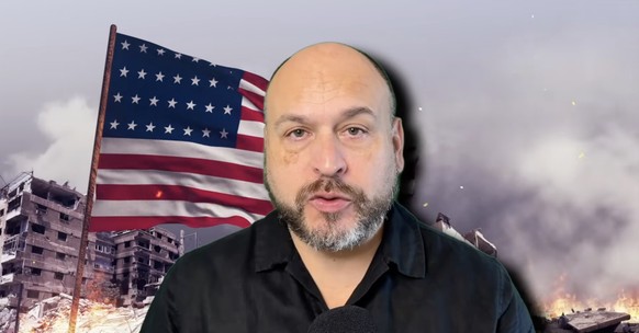<p>Einige der reichsten und mächtigsten Männer aus dem Silicon Valley treiben demokratiefeindliche Machenschaften voran. Der US-Journalist Gil Durán (Bild) prangert in seinem Buch «The Nerd Reic ...