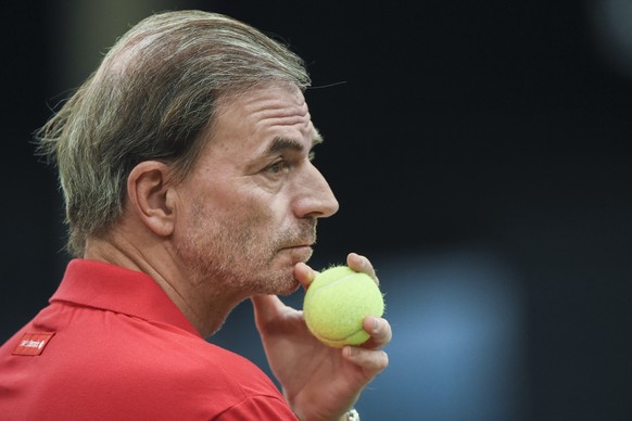 03.02.2016; Leipzig; Tennis Fed Cup - Deutschland - Schweiz; Training Schweiz; 
Heinz Guenthardt (SUI) 
(Andy Mueller/freshfocus)