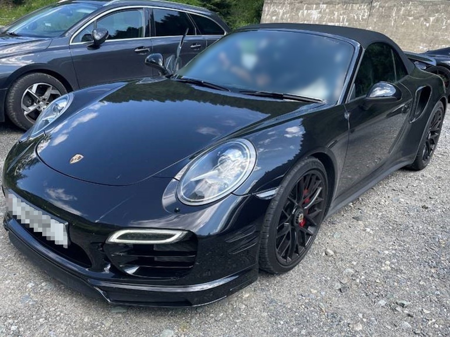 Einer der beiden Sportwagen.