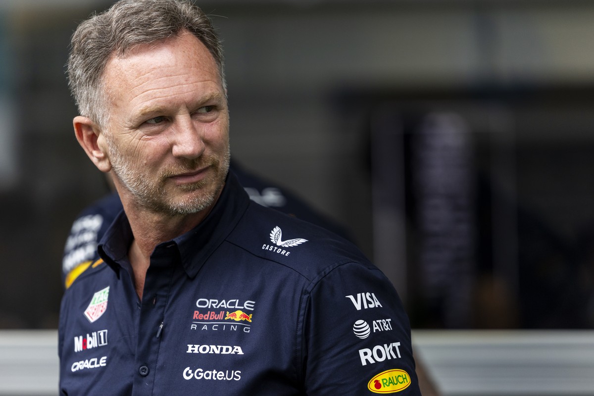 epa12073349 Red Bull Racing team principal Christian Horner in the paddock prior to the Formula 1 Miami Grand Prix at the Miami International Autodrome in Miami Gardens, Florida, USA, 04 May 2025. \rb ...