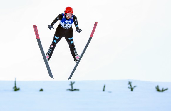 epa12655696 Nathalie Armbruster of Germany in action during the ski jumping portion of the Women Individual Compact Normal Hill/5.0km at the FIS Nordic Combined World Cup event in Oberhof, Germany, 17 ...