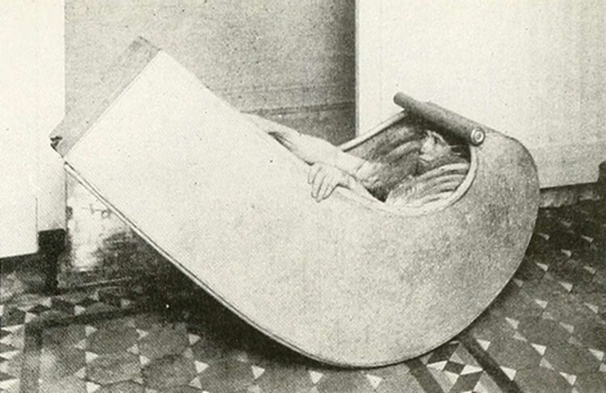 Victorian-Era Rocking Bath