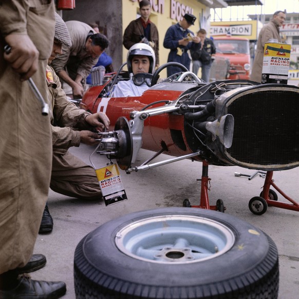 1965 German GP NüRBURGRING, GERMANY - AUGUST 01: Lorenzo Bandini, Ferrari 158 during the German GP at Nürburgring on August 01, 1965 in Nürburgring, Germany. PUBLICATIONxINxGERxSUIxAUTxHUNxONLY Copyri ...