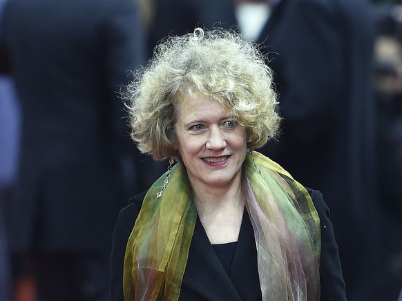 Swiss politicians Corinne Mauch and Gerold Lauber arrive on the red carpet prior to the FIFA Ballon d&#039;Or awarding ceremony at the Kongresshaus in Zurich, Switzerland, Monday, January 11, 2016. (K ...