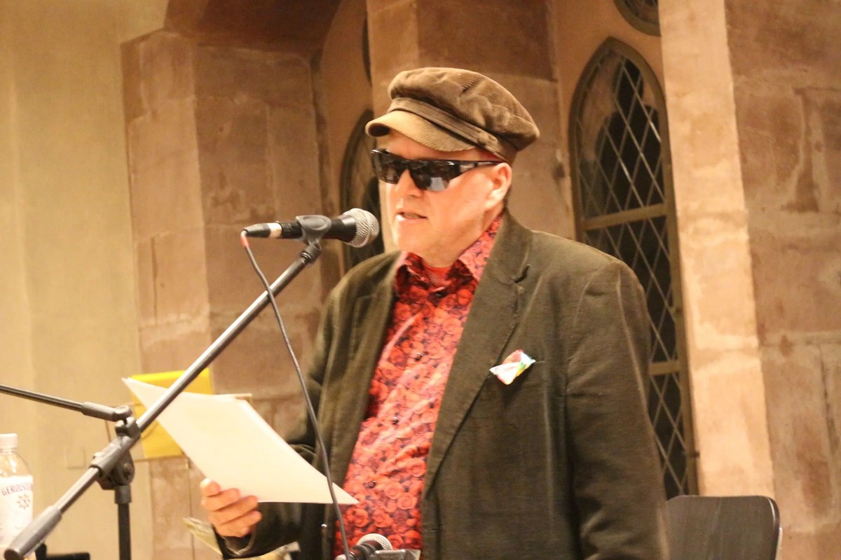 Andrew Shields, Anglistikdozent, 2019