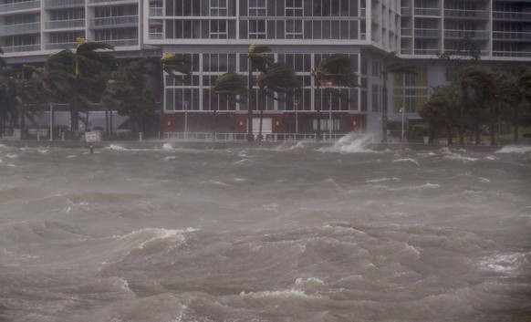 epa06196620 The rough waters where the Miami River meets Biscayne Bay shows the full effects of Hurricane Irma strike in Miami, Florida, USA, 10 September 2017. The National Hurricane Center has rated ...