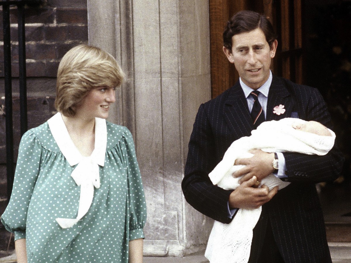 FILE - In this June 22, 1982 file photo, Britain's Prince Charles, Prince of Wales, and wife Princess Diana take home their newborn son Prince William, as they leave St. Mary's Hospital in L ...