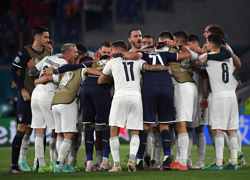 epa09263493 Players of Italy celebrate after winning the UEFA EURO 2020 group A preliminary round soccer match between Turkey and Italy at the Olympic Stadium in Rome, Italy, 11 June 2021. EPA/Alberto ...