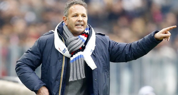 Sampdoria&#039;s coach Sinisa Mihajlovic gestures during his Italian Serie A soccer match against Juventus at the Juventus stadium in Turin, December 14, 2014. REUTERS/Stefano Rellandini (ITALY - Tags ...