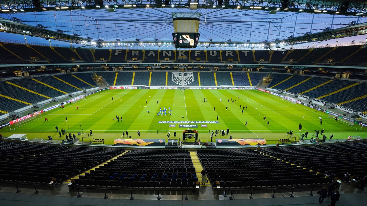 12.03.2020, Hessen, Frankfurt/Main: Fußball: Europa League, K.o.-Runde, Achtelfinale, Hinspiel: Eintracht Frankfurt - FC Basel in der Eintracht Frankfurt - FC Basel. Blick in das leere Stadion während ...