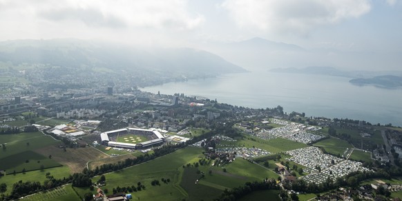 Luftaufnahme der Schwingarena Zug am Eidgenoessischen Schwing- und Aelplerfest (ESAF) in Zug, am Samstag, 24. August 2019. (KEYSTONE/Alexandra Wey)