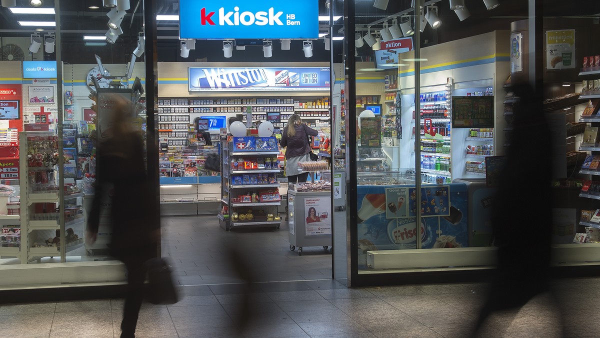 ARCHIVBILD ZUM JAHRESUMSATZ 2018 VON VALORA, AM MITTWOCH, 20. FEBRUAR 2019 - Der Kiosk der zur Valora Gruppe gehoerenden ''k kiosk'' , im Bahnhof Bern, am Montag, 10. November 2014 ...