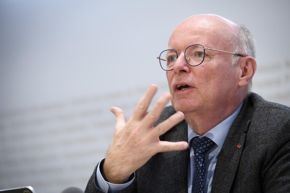 Vincent Ducrot, CEO SBB, spricht waehrend einer Medienkonferenz zur Situation des Coronavirus (COVID-19), am Freitag, 15. Mai 2020 in Bern. (KEYSTONE/Anthony Anex)