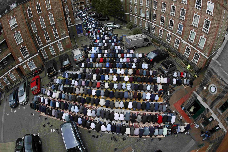 Freitagsgebet im Osten Londons zu Beginn des diesjährigen Ramadans.