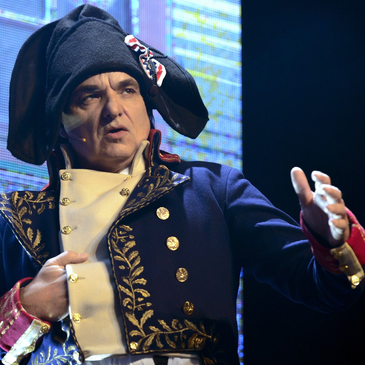 ARCHIVBILD ZUM 60. GEBURTSTAG VON CHRISTIAN CONSTANIN AM 7. JANUAR --- Christian Constantin, president du FC Sion deguise en l'empereur Napoleon se donne en spectacle lors de la soiree du repas d ...